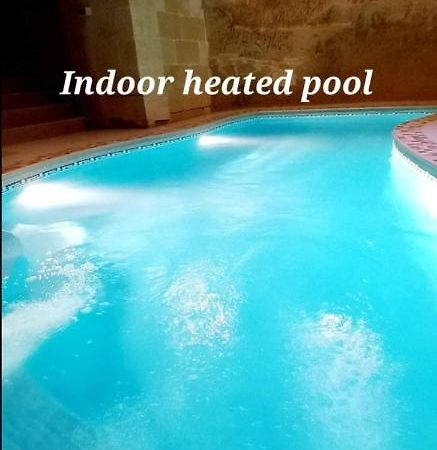 Ta Majsi Farmhouse With Indoor Heated Pool San Lawrenz Eksteriør bilde